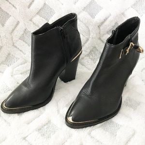 Steve Madden Partnir Ankle Boots